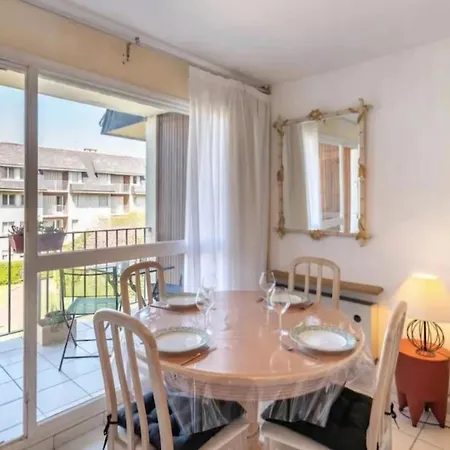 Pleasant 10 Min Walk From The Sea * Cabourg