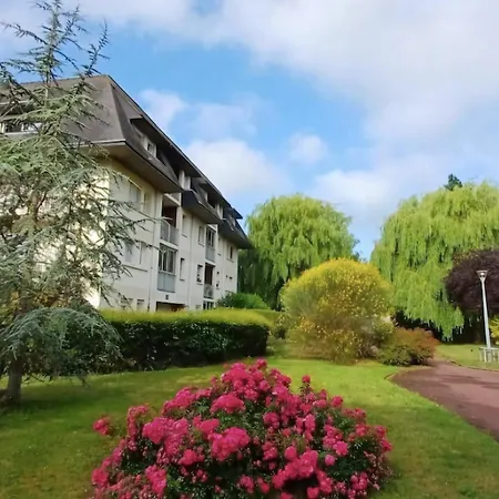 Pleasant 10 Min Walk From The Sea Apartmán